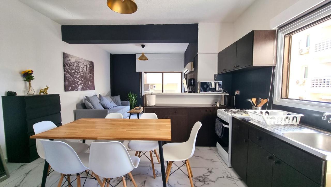 Cozy Beach Apt, Near Airport With 100Mbit Internet Larnaca Extérieur photo