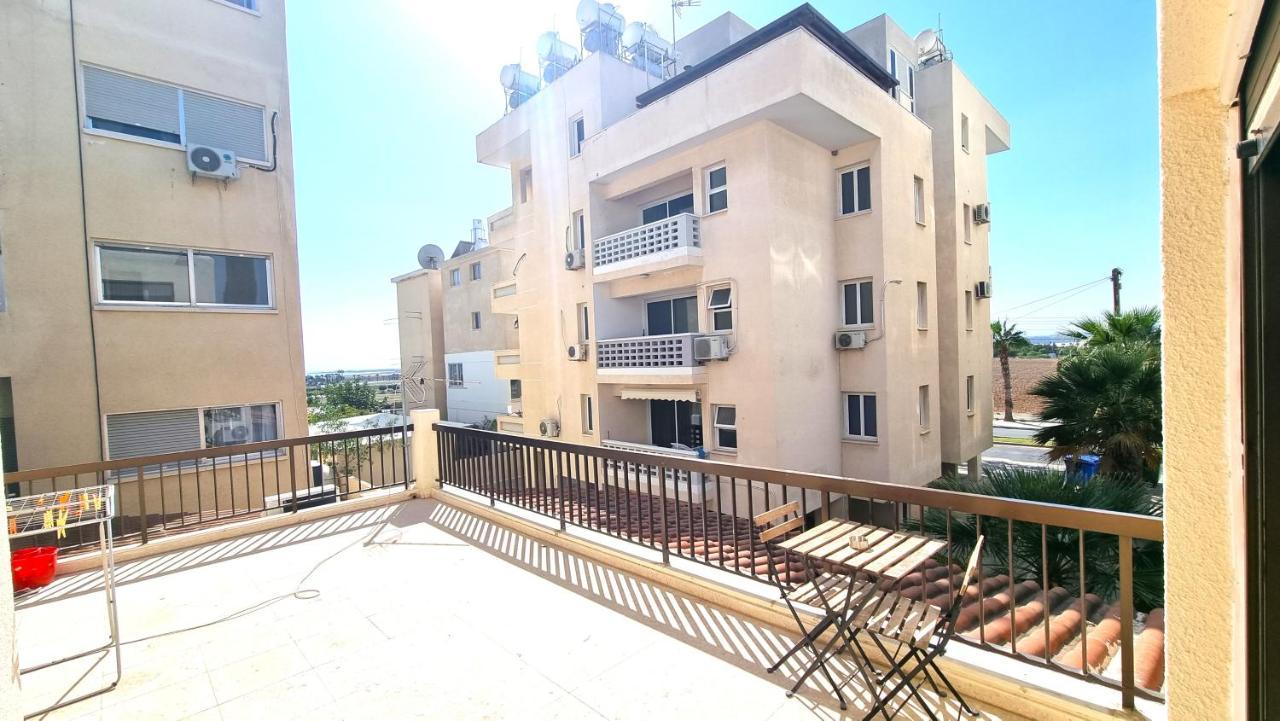 Cozy Beach Apt, Near Airport With 100Mbit Internet Larnaca Extérieur photo